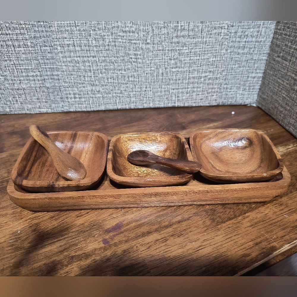 Monkey pod tray with dishes and spoons
